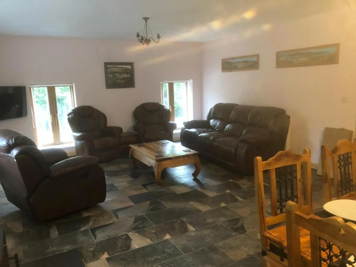 The Falcon Inn Retreat Aberdare Hotel